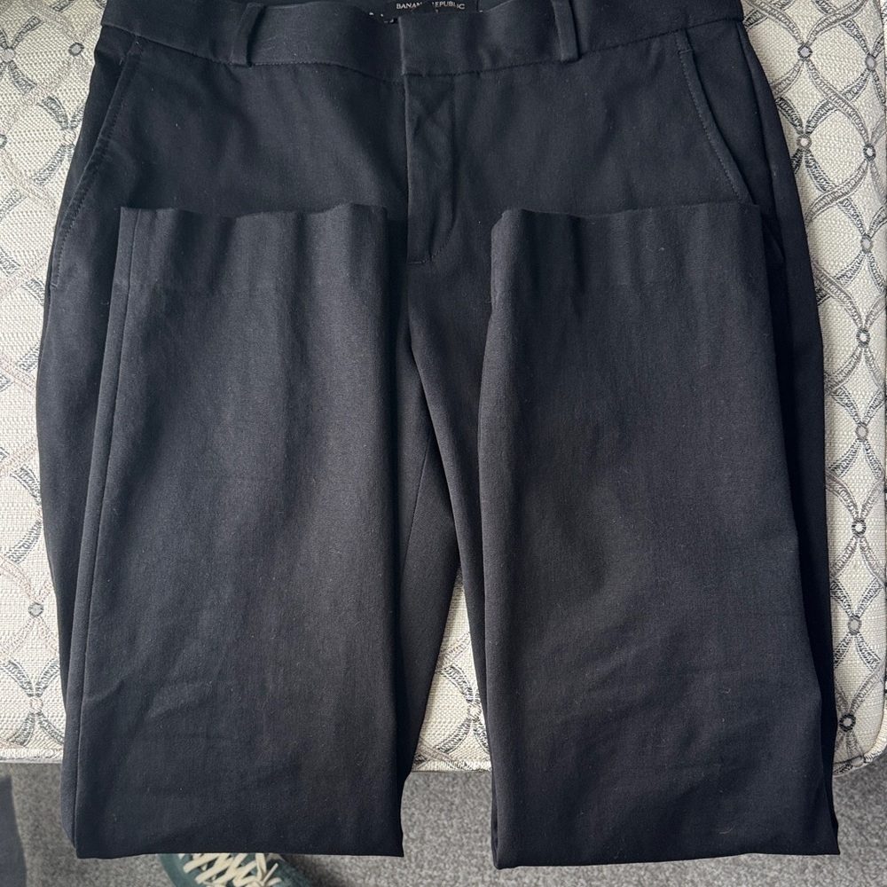 Banana Republic Women’s flat front black dress pant